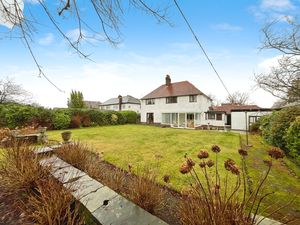 Rear- click for photo gallery